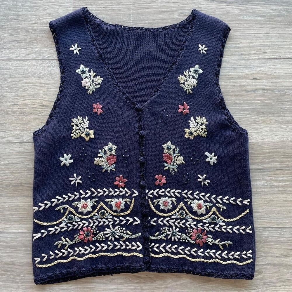 Cottagecore Navy Embroidered Floral Vest Beaded Women's Medium Knit Granny READ